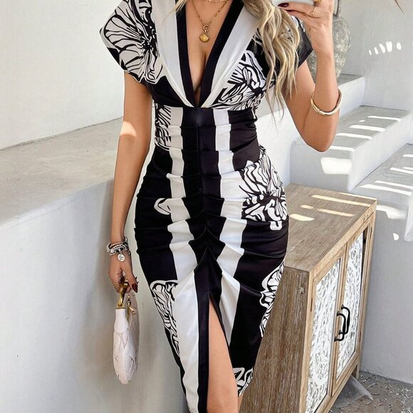 Black Boho Women's Holiday Style Floral Print Bodycon Mini Dress - Picture 7 of 7